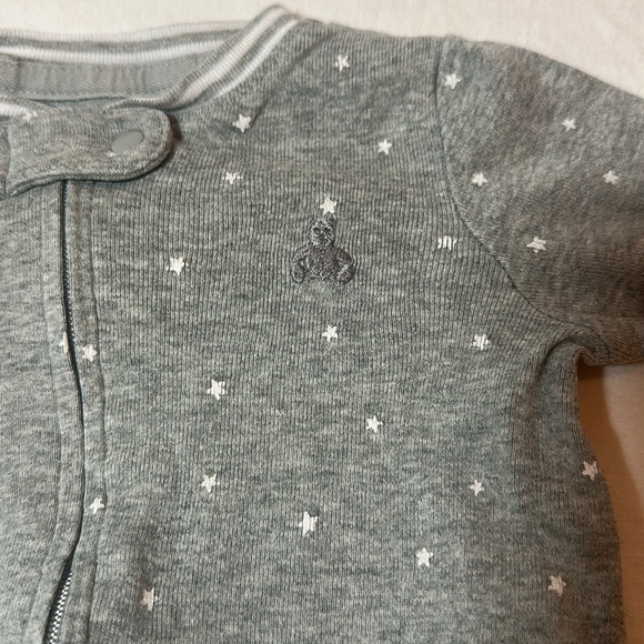 GAP - Gray Starry Footie One Piece Sleeper - Picture 2 of 4